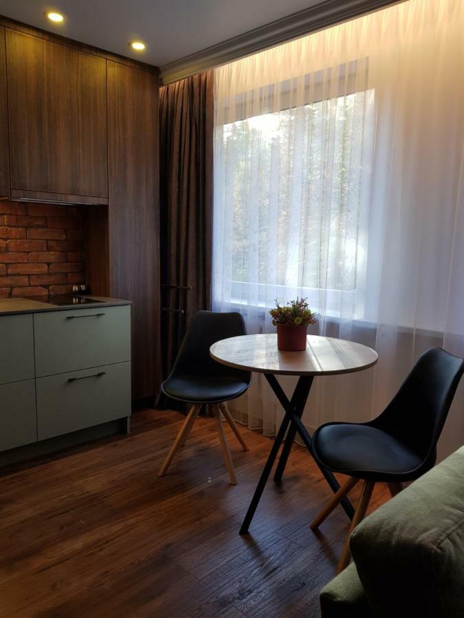 Mona Apartamentai Telšiai المظهر الخارجي الصورة