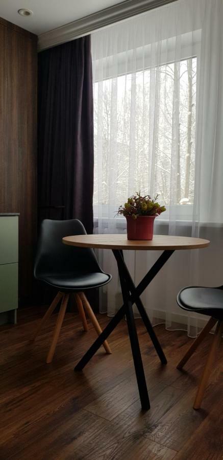 Mona Apartamentai Telšiai المظهر الخارجي الصورة